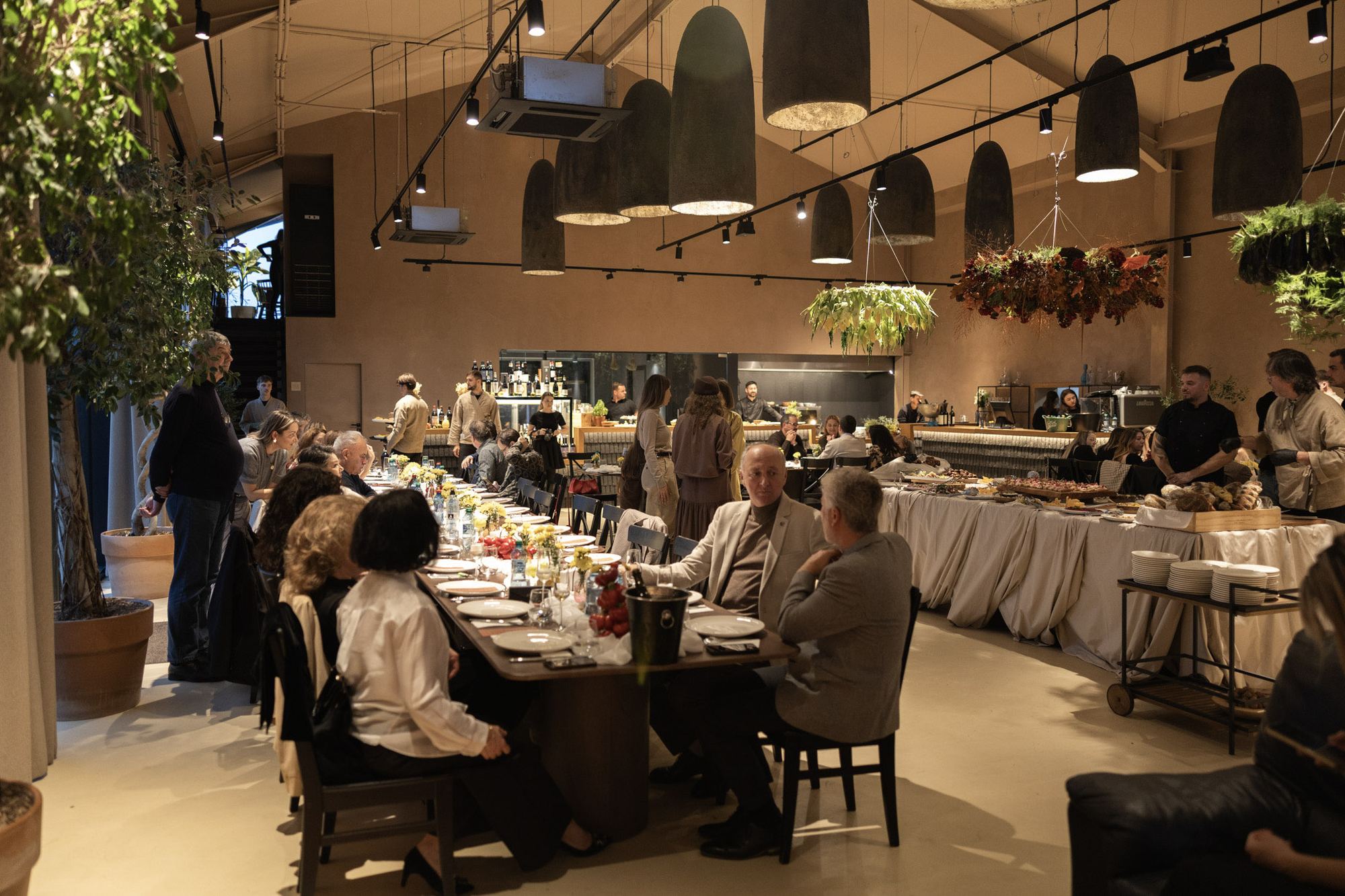 Invitații la masă, la Fields & Table #3